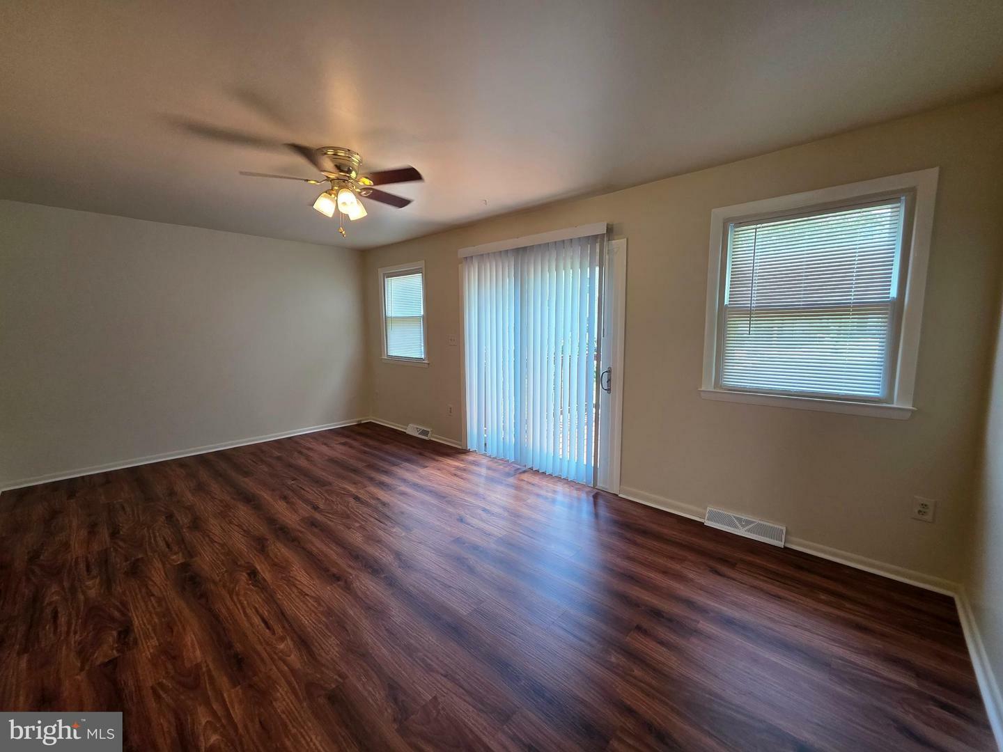 Property Photo: 822 Calvert Towne Drive MD 20678
