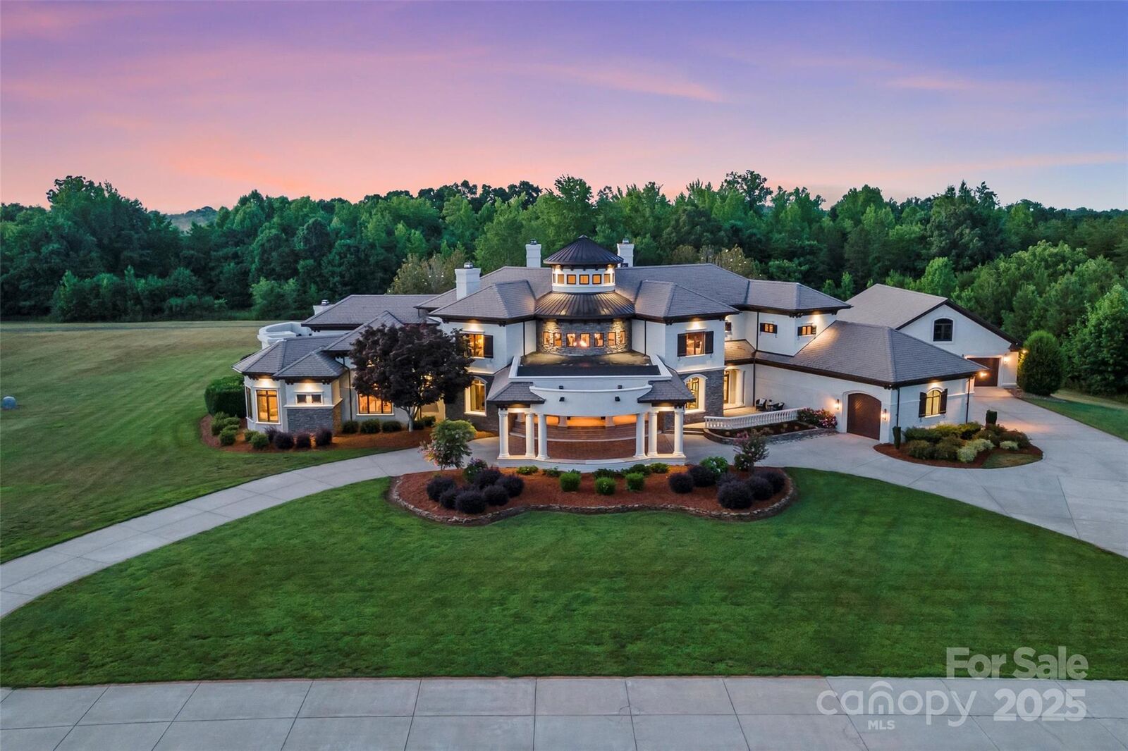 Property Photo:  355 Pelham Lane  NC 28115 