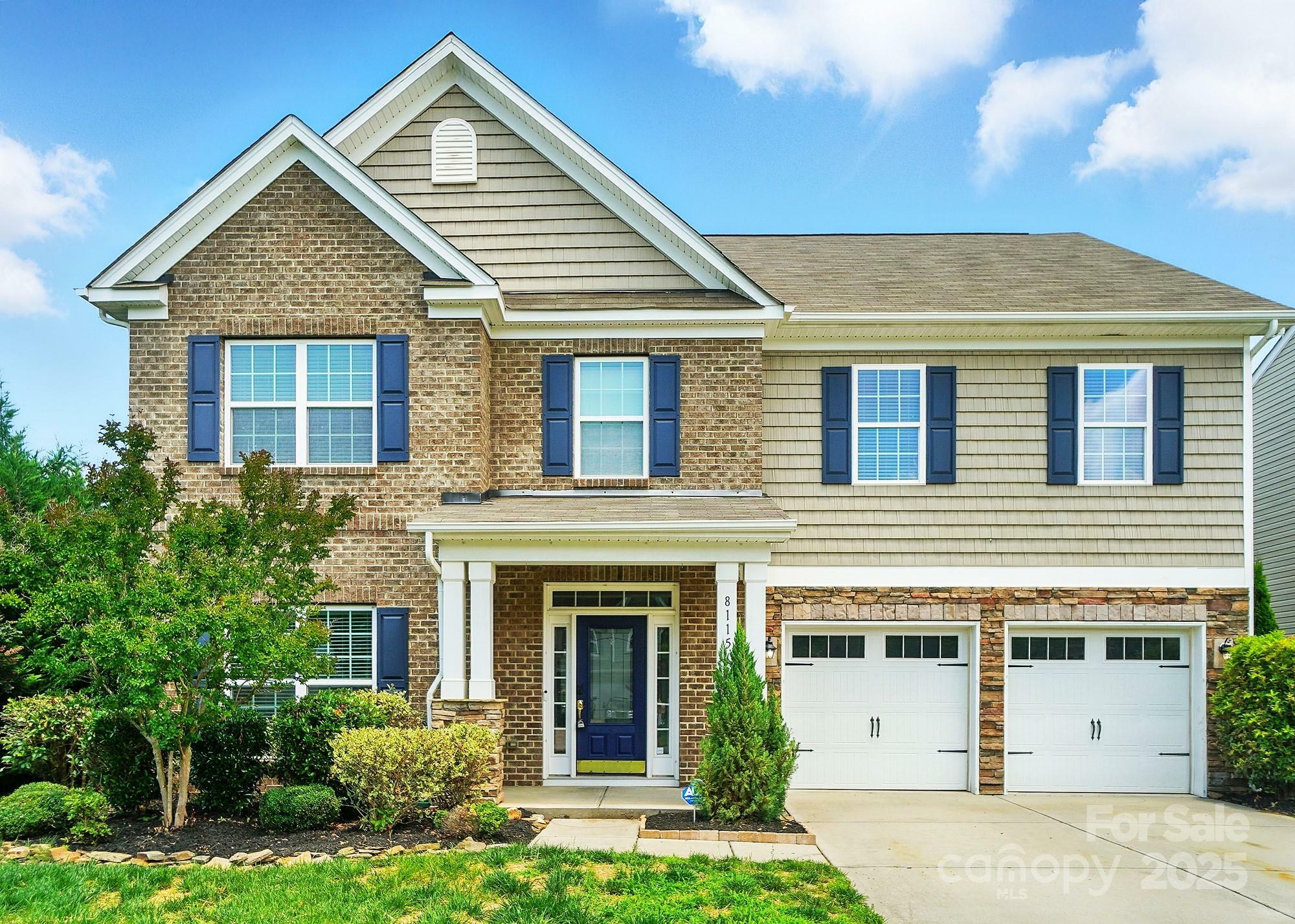 Property Photo: 8115 Kelburn Lane NC 28273