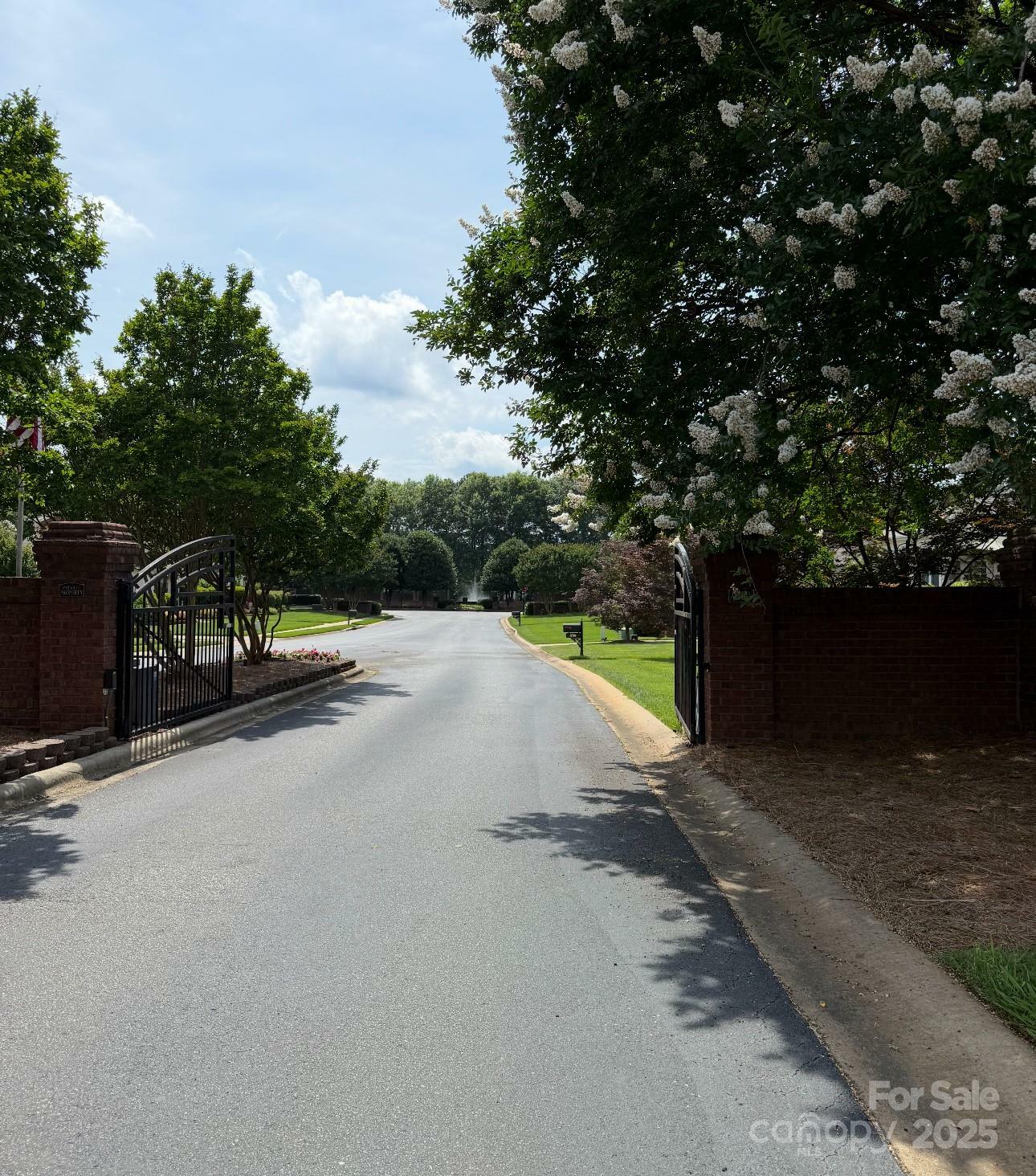 Property Photo: 17709 Sedona Way NC 28031