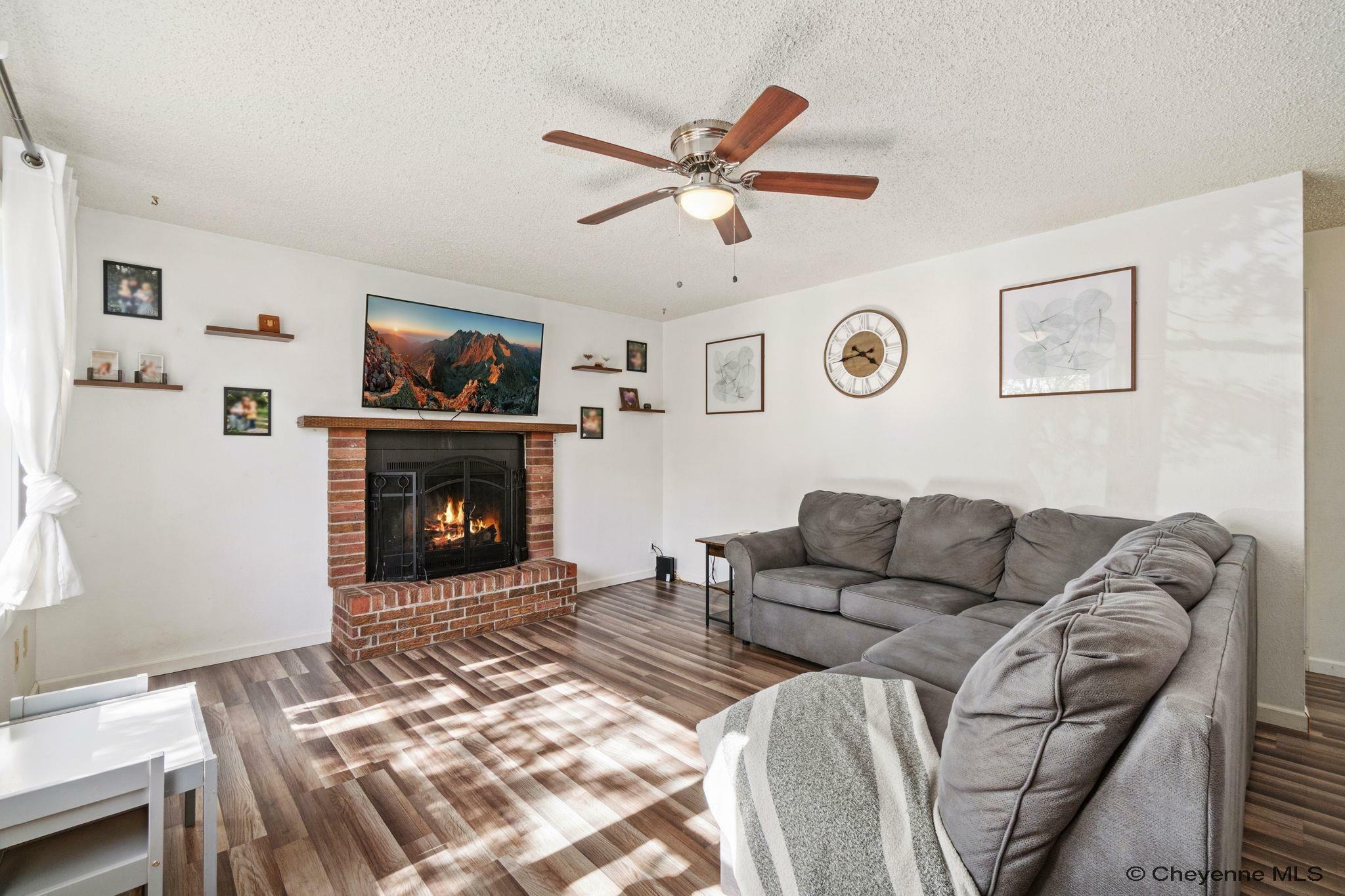 Property Photo:  1216 Carbon Ave  WY 82001 