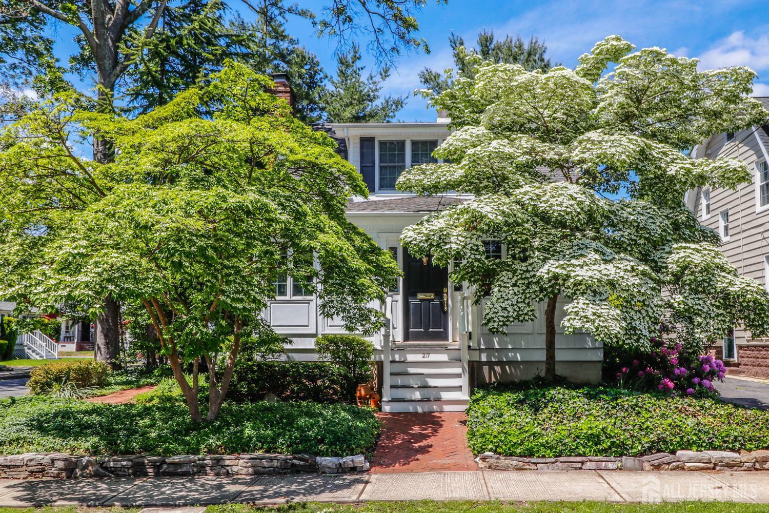 217 Midland Avenue  Metuchen NJ 08840 photo