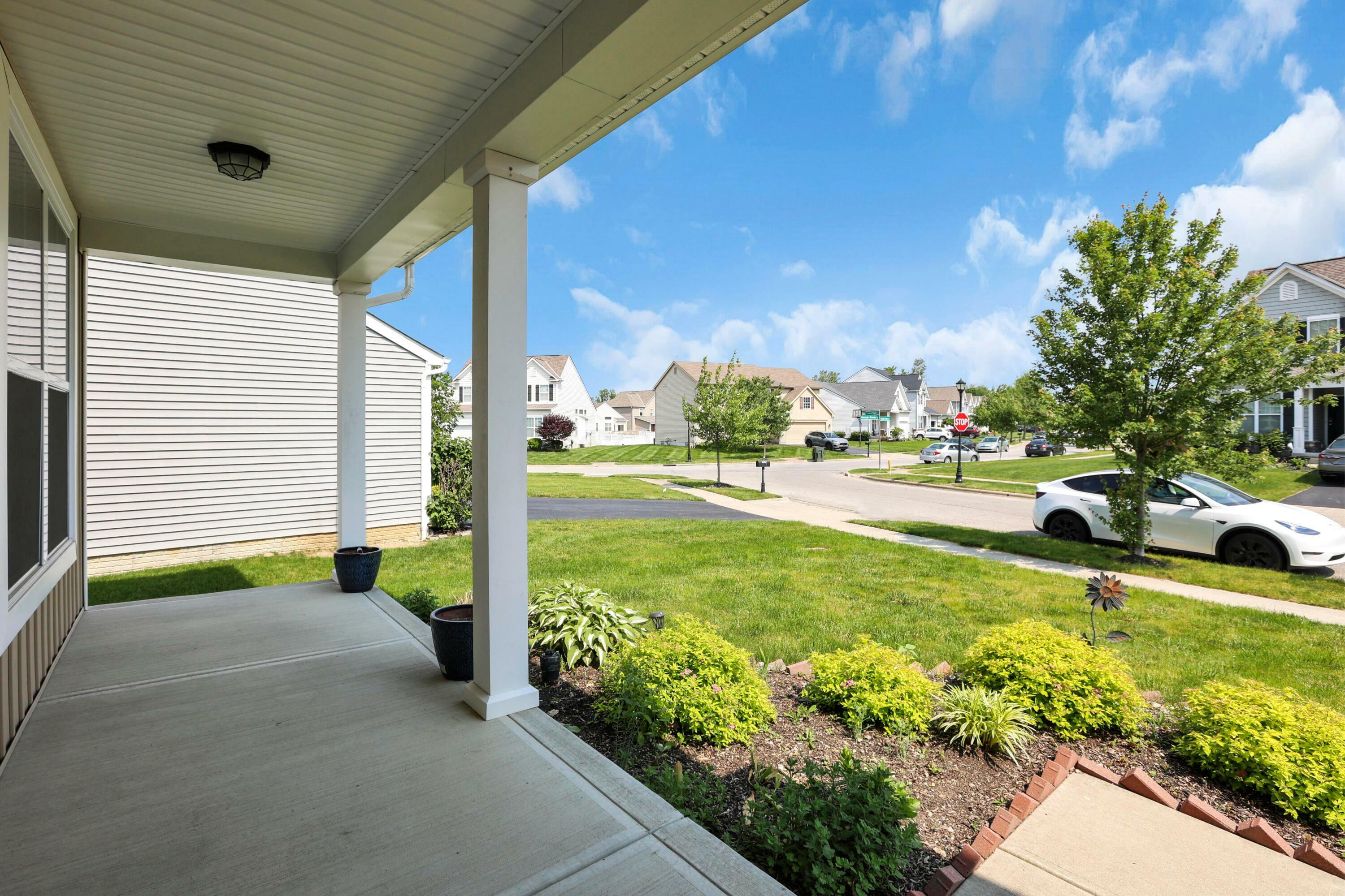 Property Photo:  8601 Crooked Maple Drive  OH 43004 
