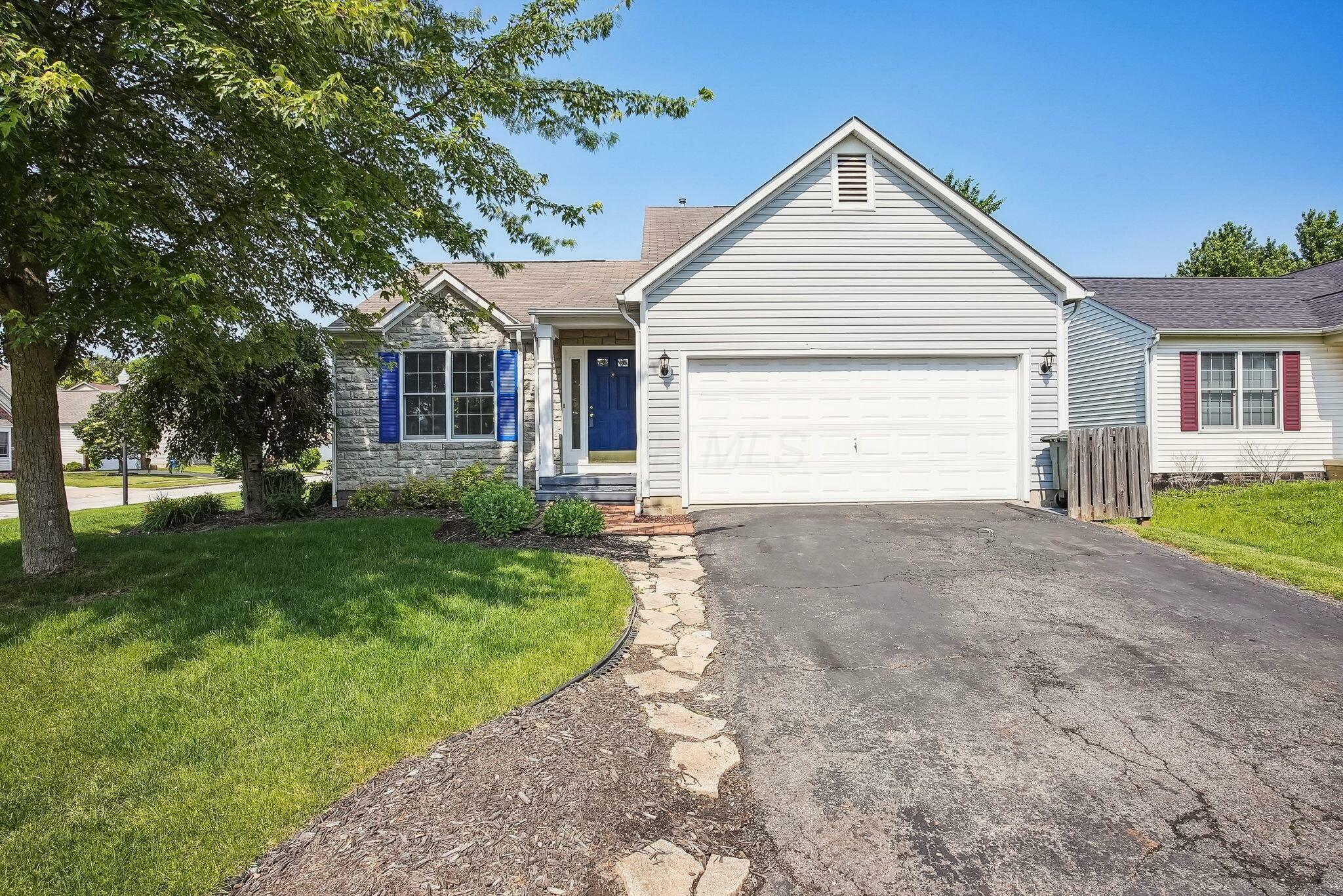 Property Photo: 2147 Juneau Way OH 43123