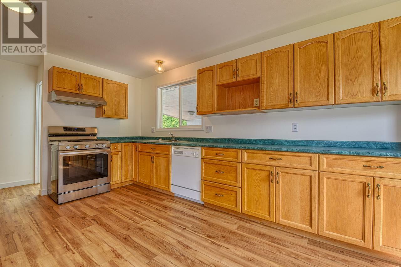 Property Photo: 355 Smith Street BC V2G 4A2