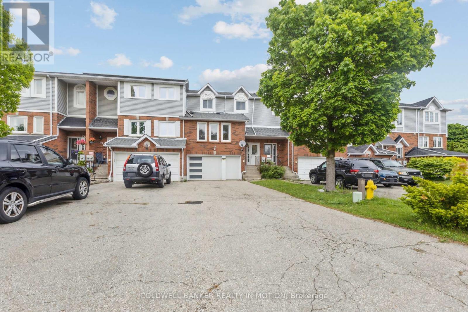 Property Photo: 74 Fairgreen Close ON N1T 1T7