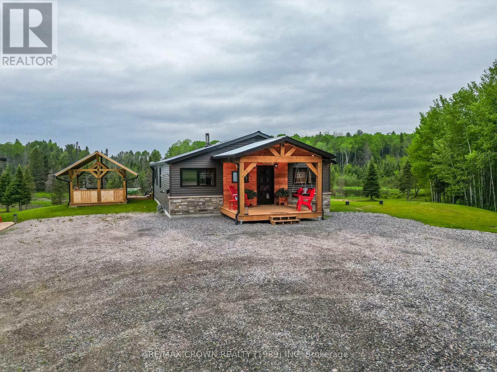 Property Photo: 629 Dubuc Road ON P0H 1L0