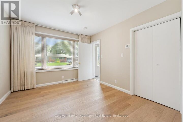 Property Photo: 26 Elginfield Drive ON N1E 4E6