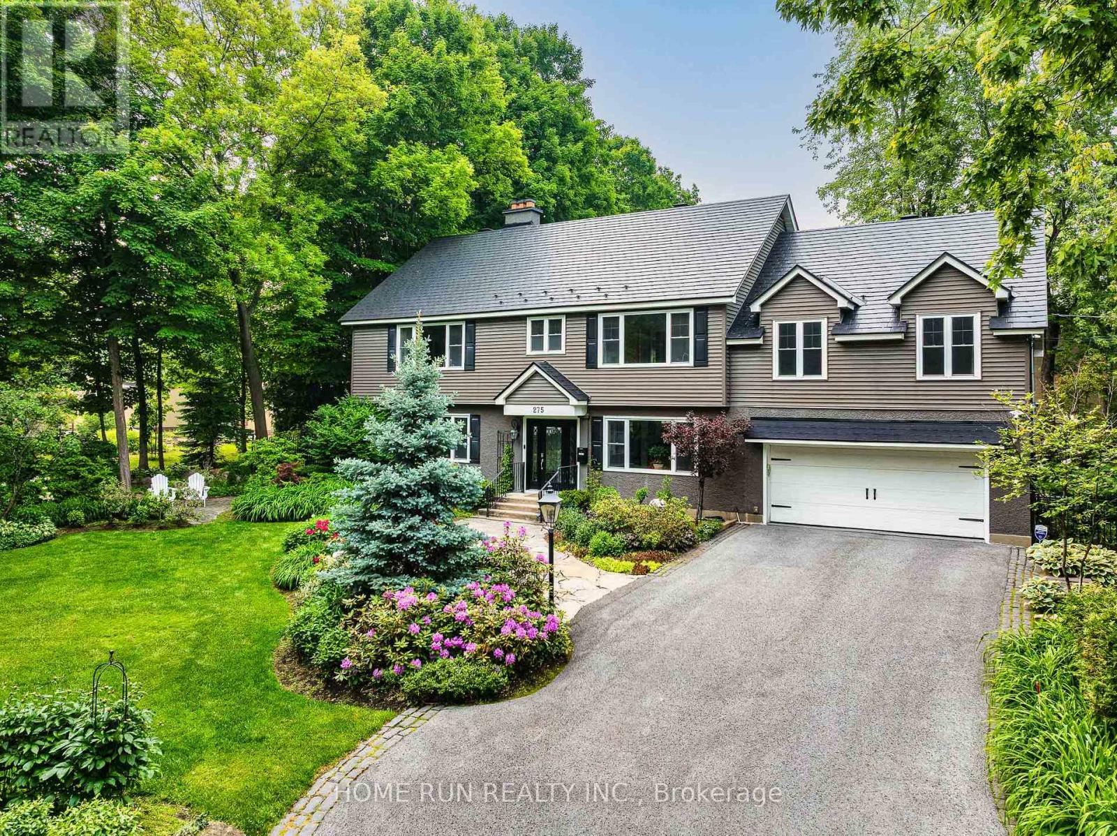 Property Photo: 275 Buchan Road ON K1M 0W4