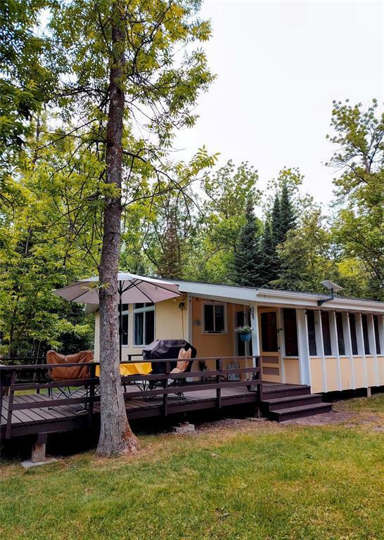 Property Photo: 63 Johnny'S Drive MB R0E 0E0