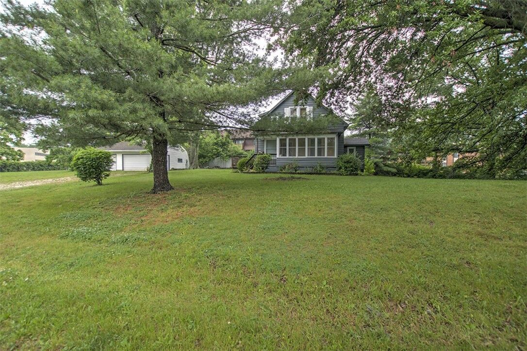 Property Photo: 211 29th Street IL 62521