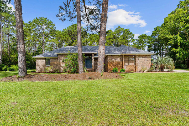 Property Photo: 2167 Sunrise Drive FL 32566