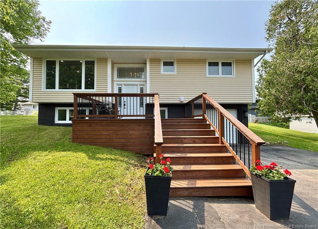 1223 Ulric  Bathurst NB E2A 3X9 photo