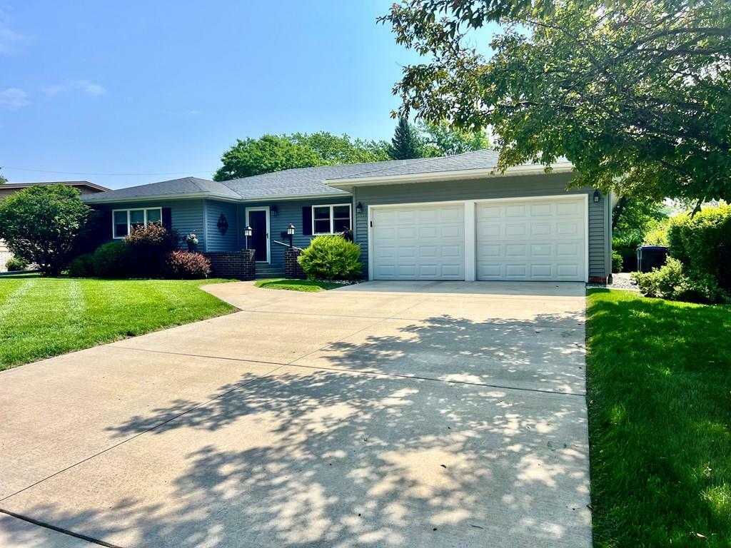 1403 Williams Dr  Fort Dodge IA 50501 photo