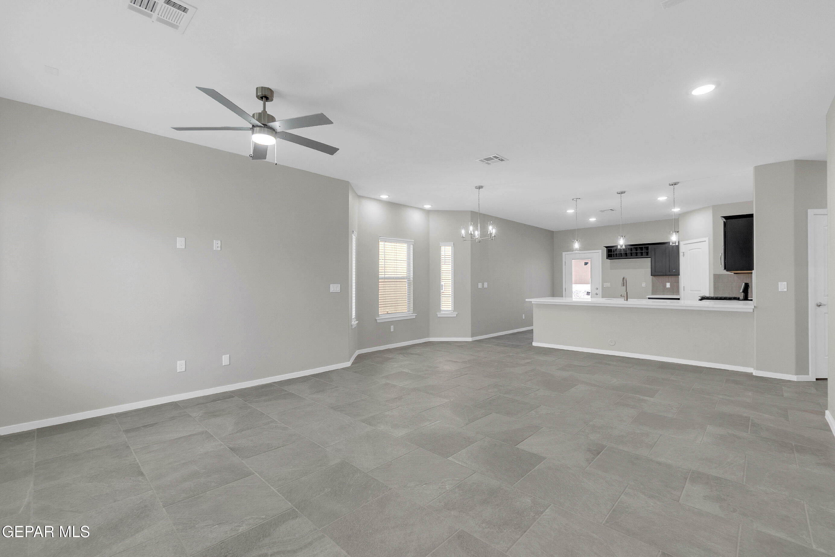Property Photo: 9911 Marisabel Place TX 79927