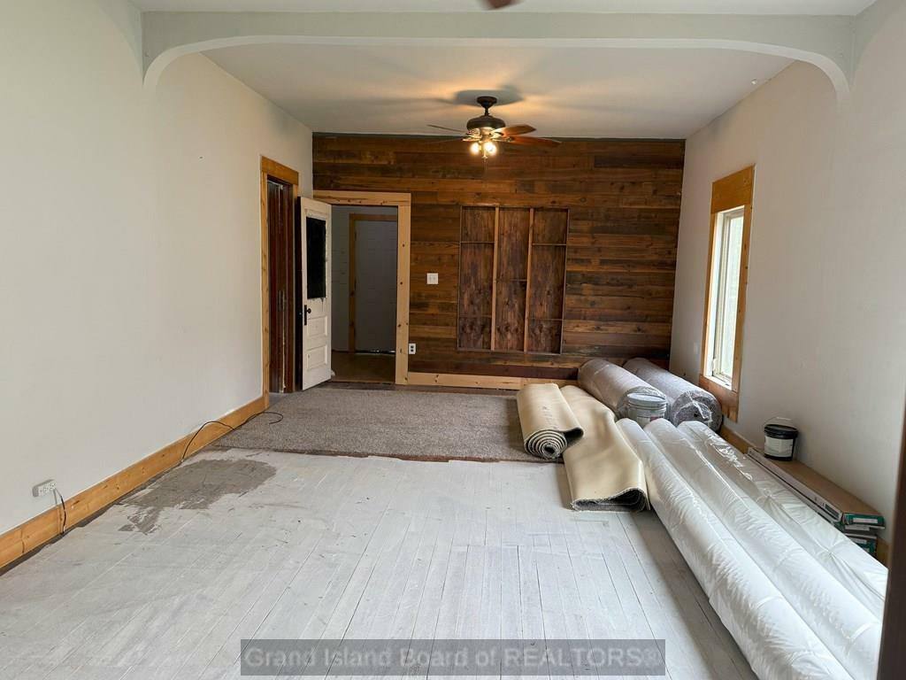 Property Photo: 250 N Walnut St NE 68826