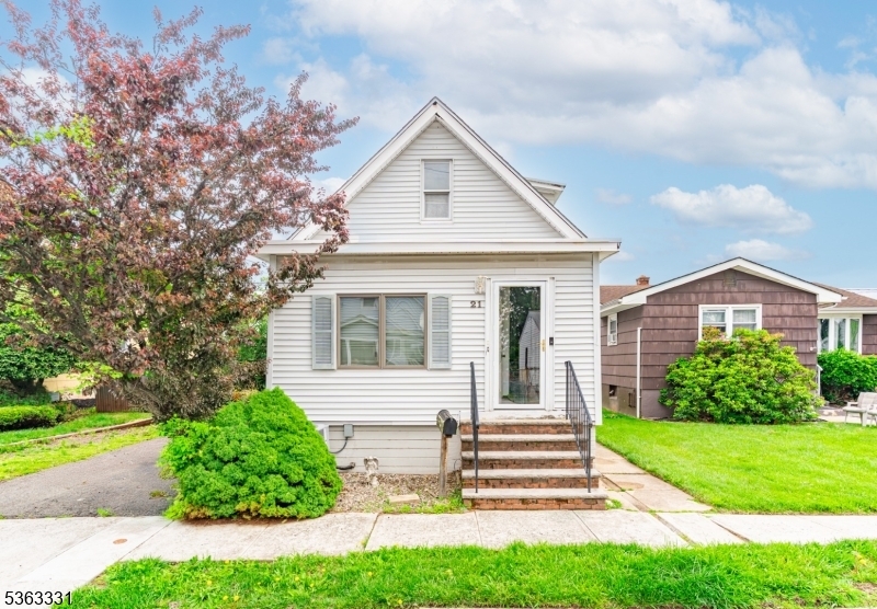 Property Photo: 21 Suydam Ave NJ 08817