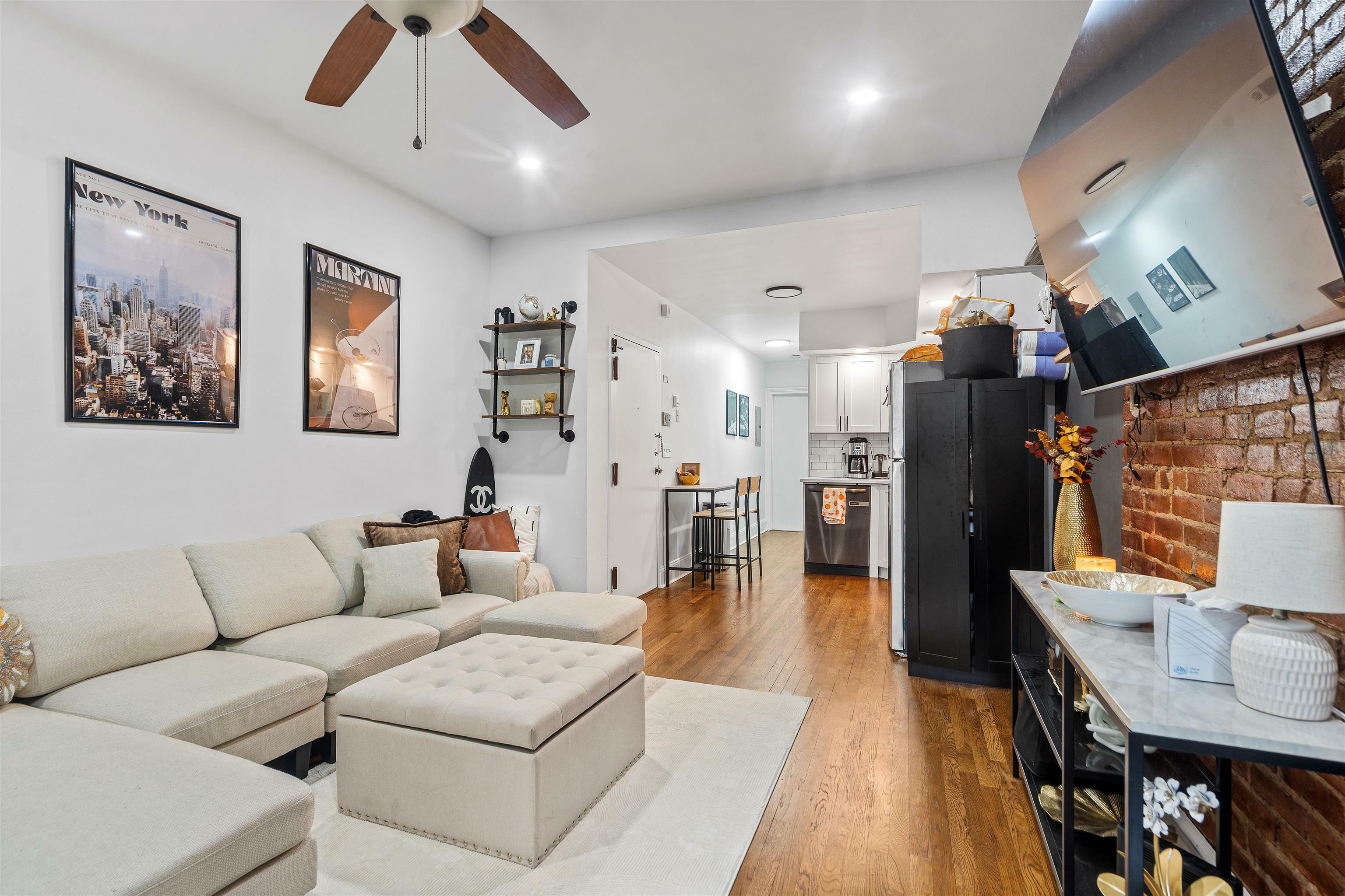 422 Grand St 4  Hoboken NJ 07030 photo