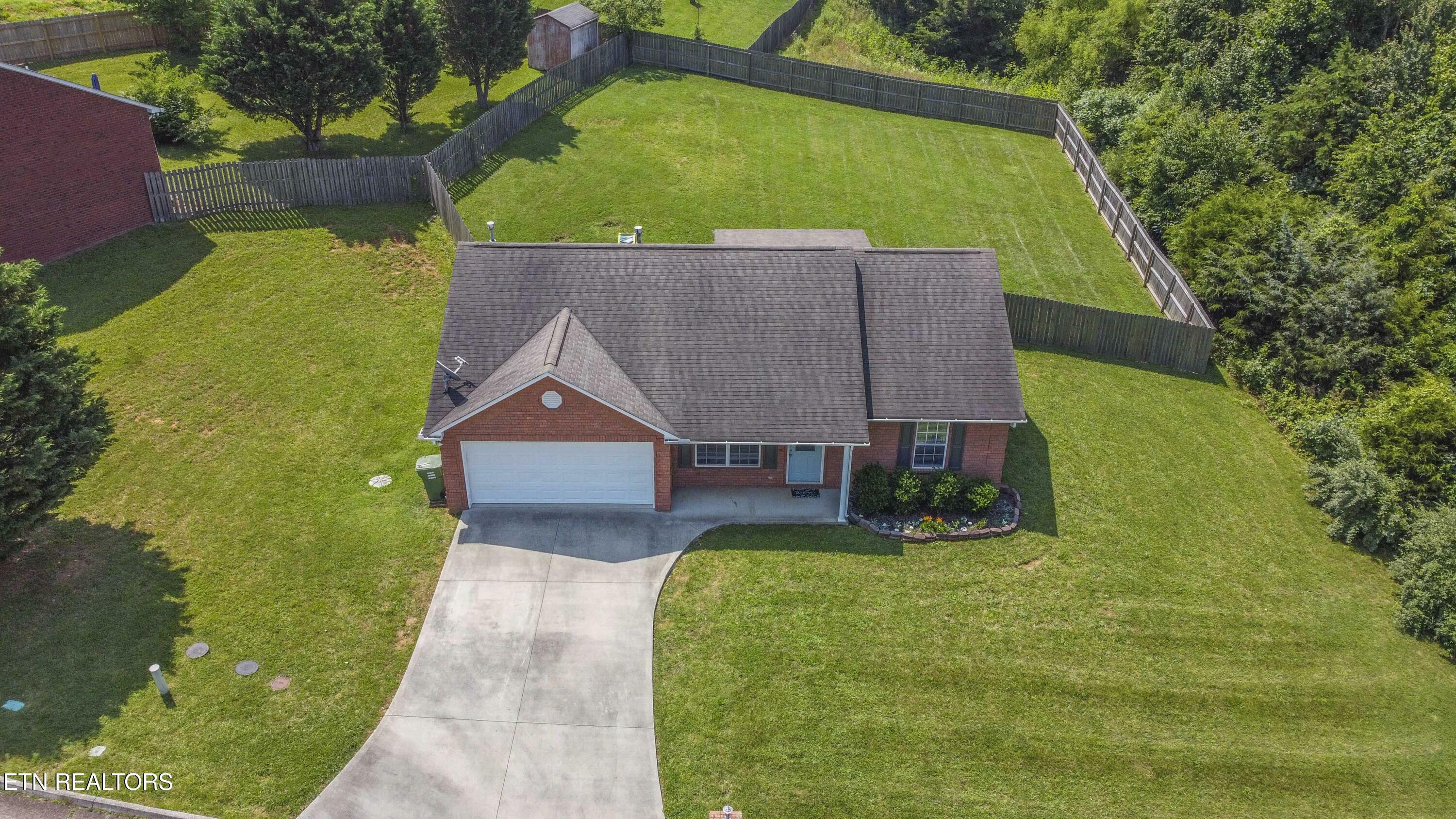 Property Photo: 8210 Dove Wing Lane TN 37938
