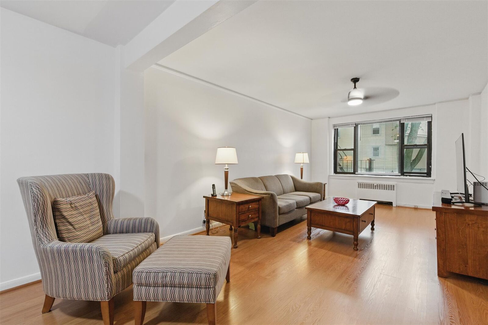 Property Photo:  70 Sherman Avenue 2G  NY 10705 