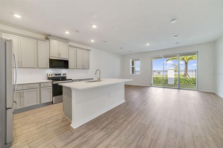 Property Photo:  1689 Greenleaf Woods Cove  FL 32765