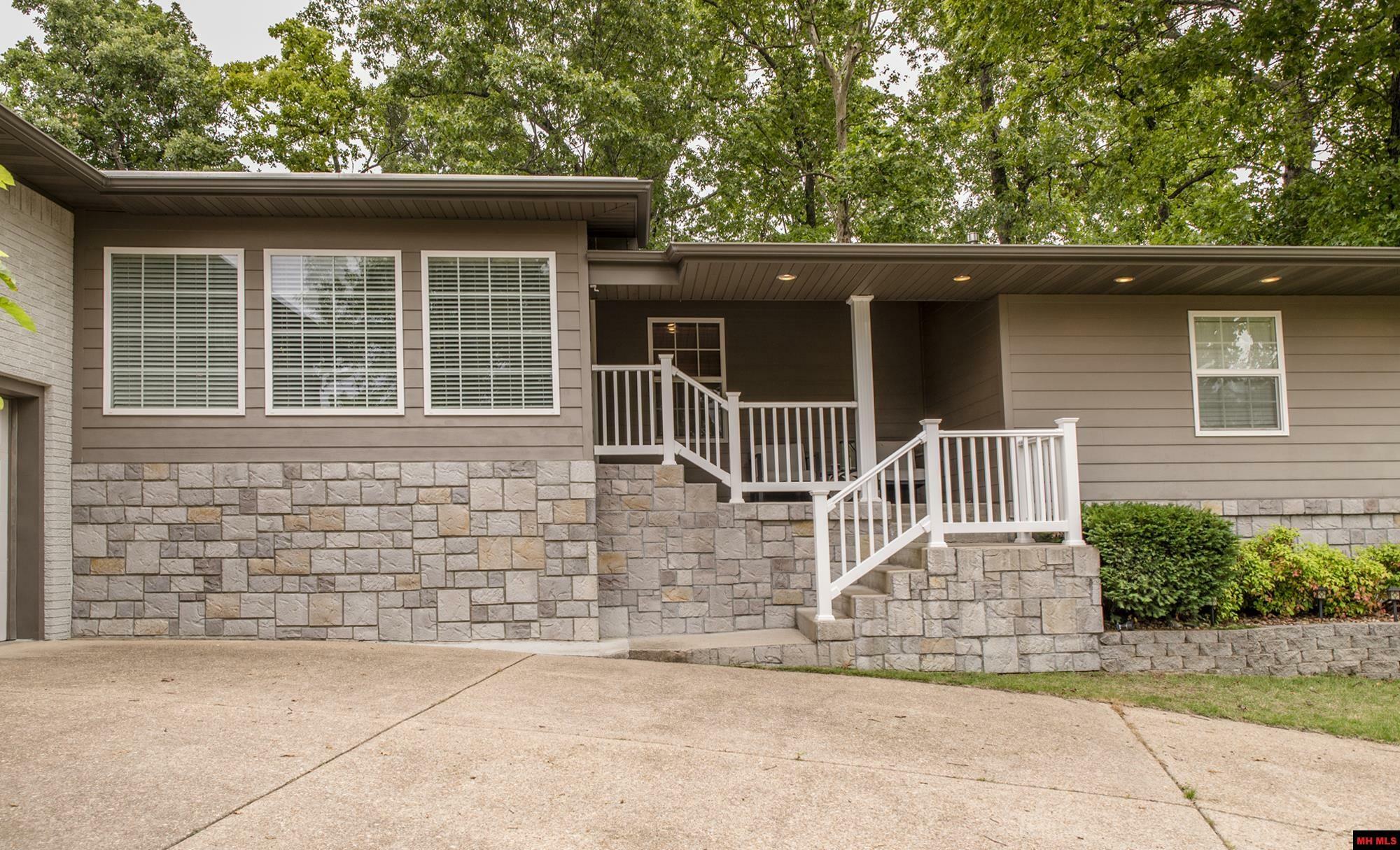 Property Photo: 1741 Fairway Drive AR 72653