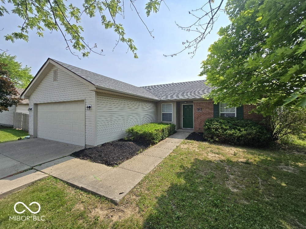 5825 Sapelo Drive  Indianapolis IN 46237 photo