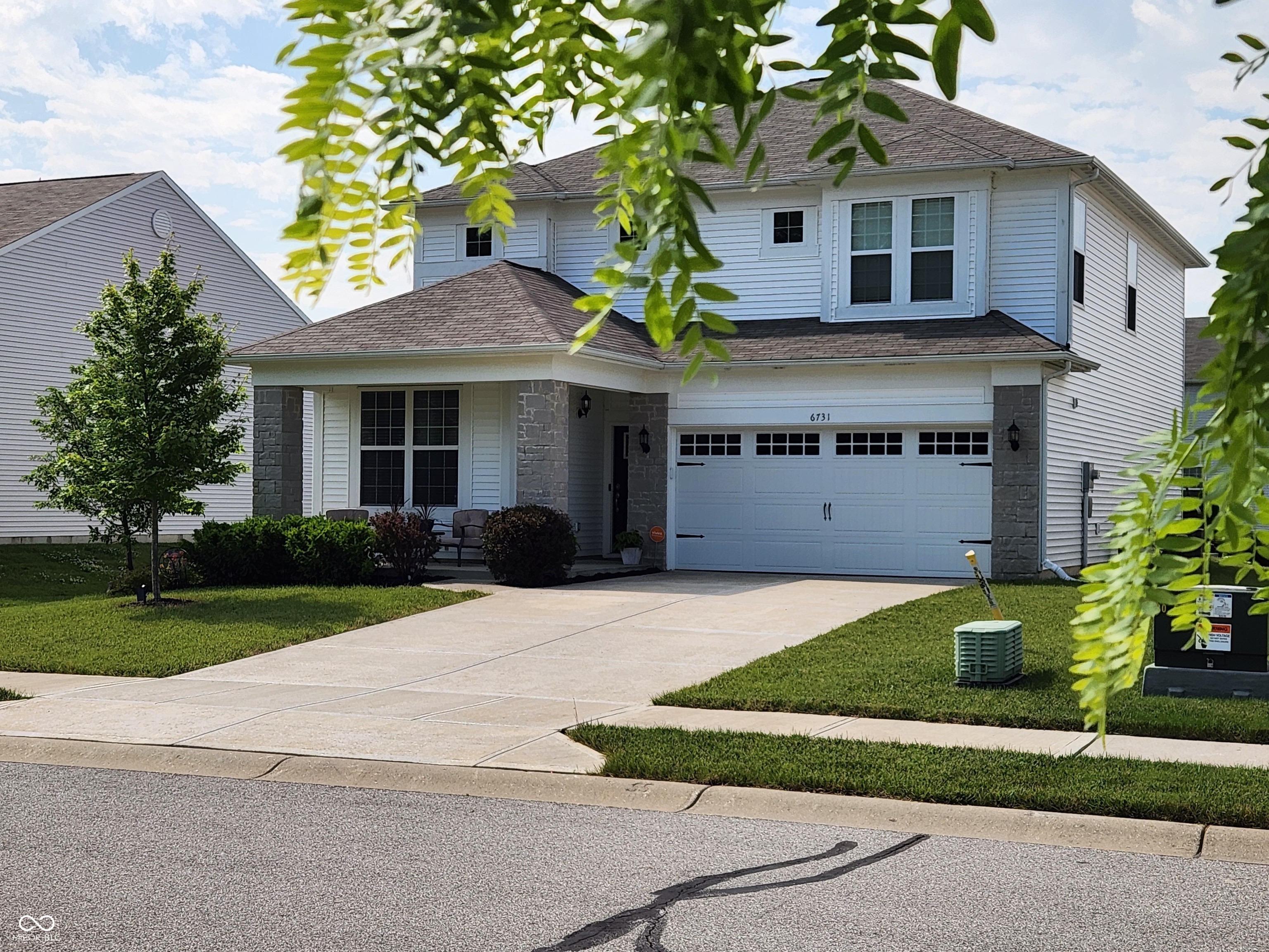 6731 Keepsake Drive  Whitestown IN 46075 photo