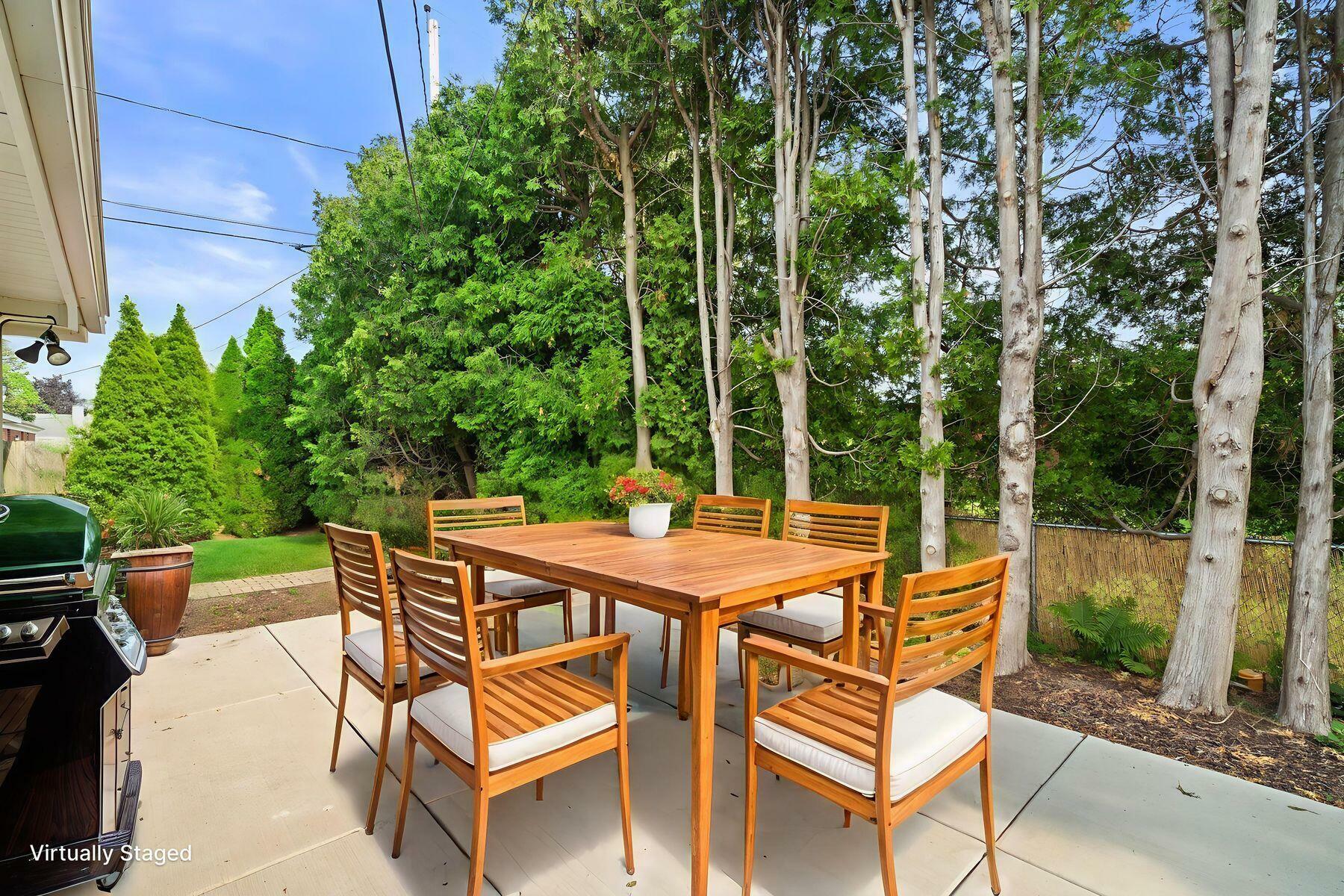 Property Photo: 600 Lombard Ave WI 53402