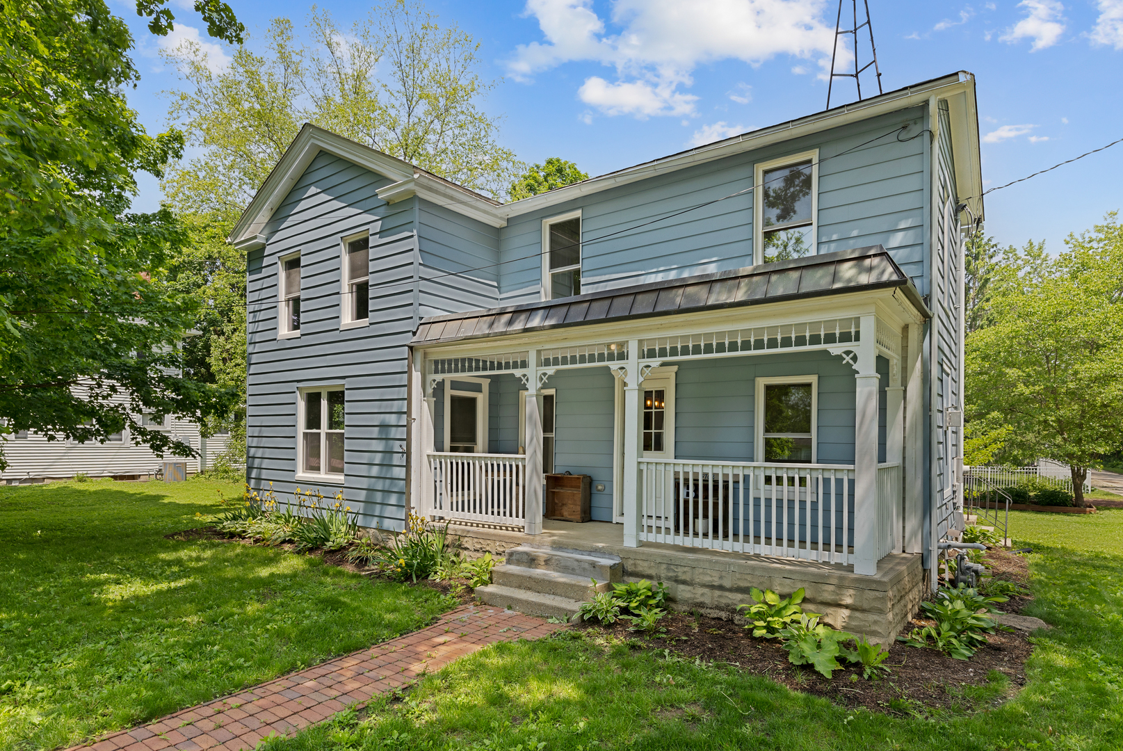 5702 Market Street  Richmond IL 60071 photo