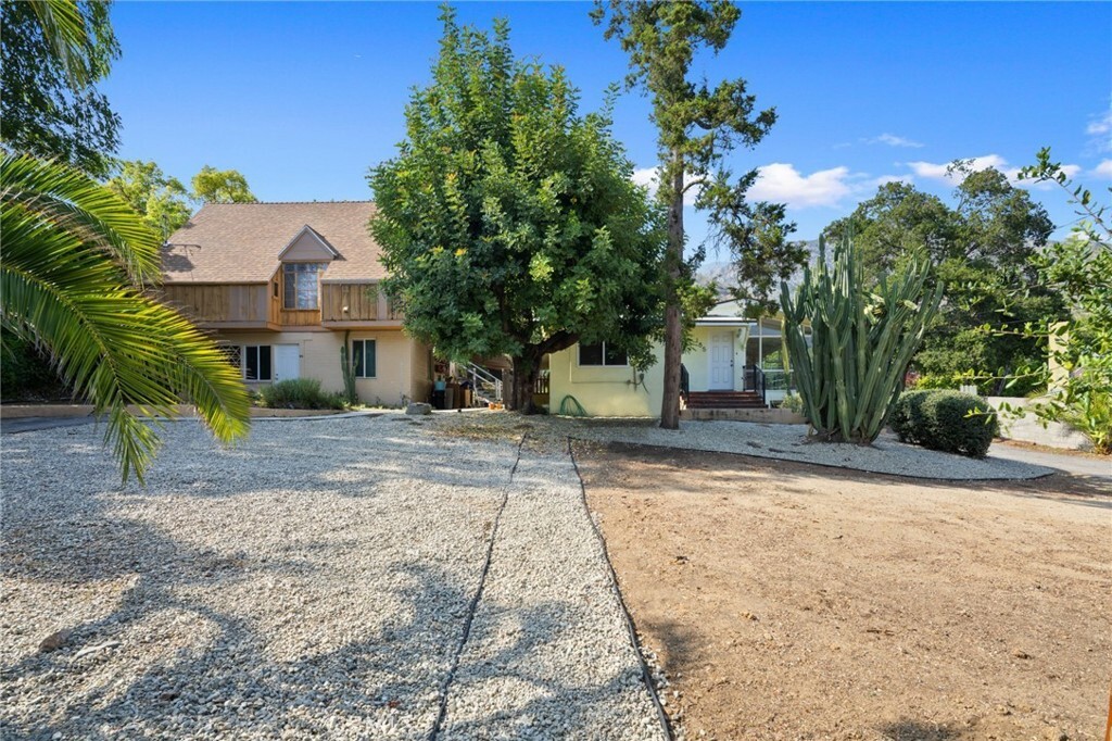 Property Photo: 181 E Alegria Avenue CA 91024