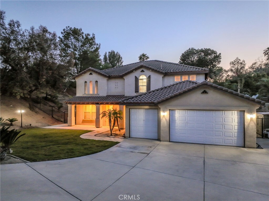 Property Photo: 12830 Wildflower Lane CA 92503