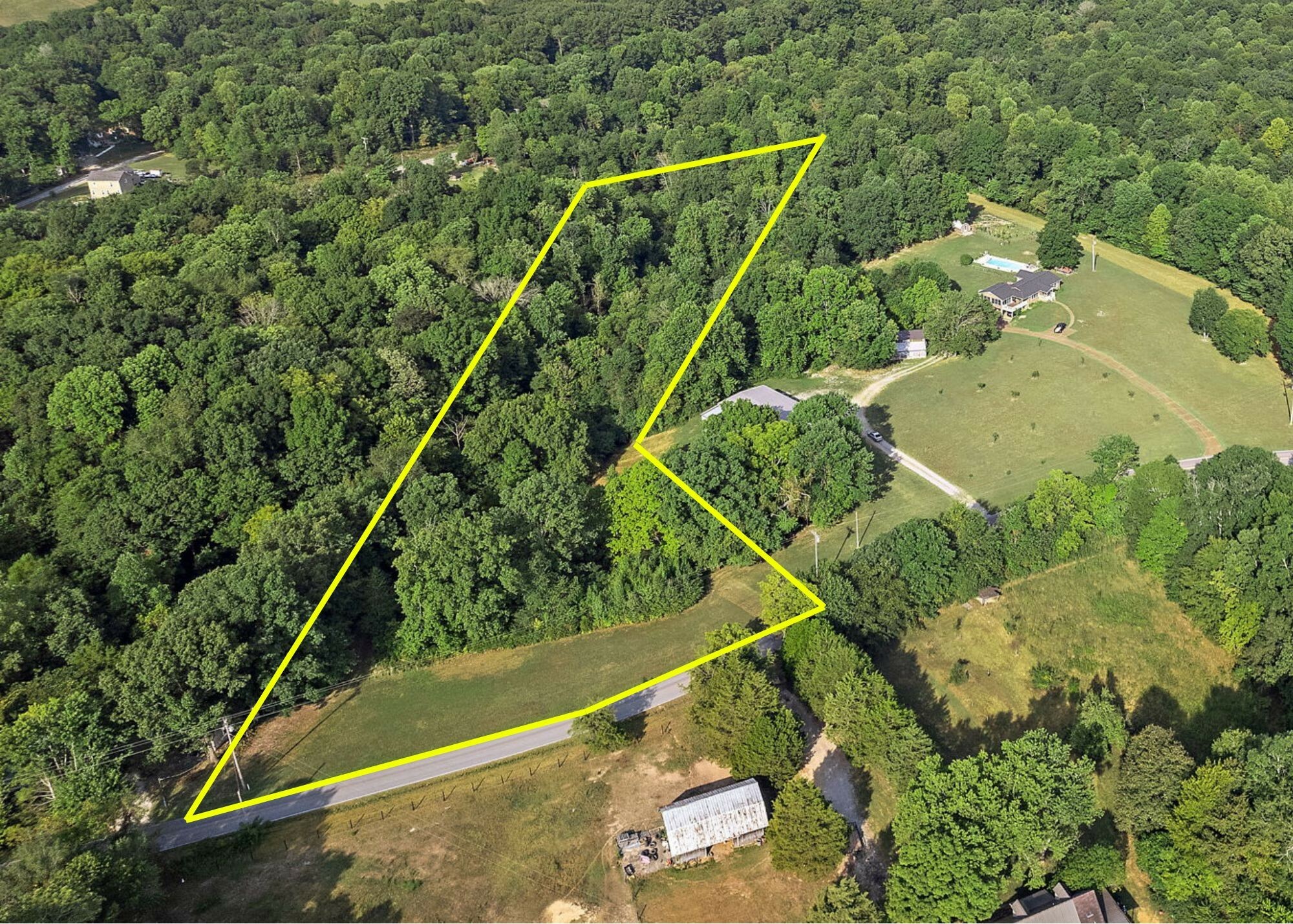 Property Photo: 1 Old County House Rd TN 37187