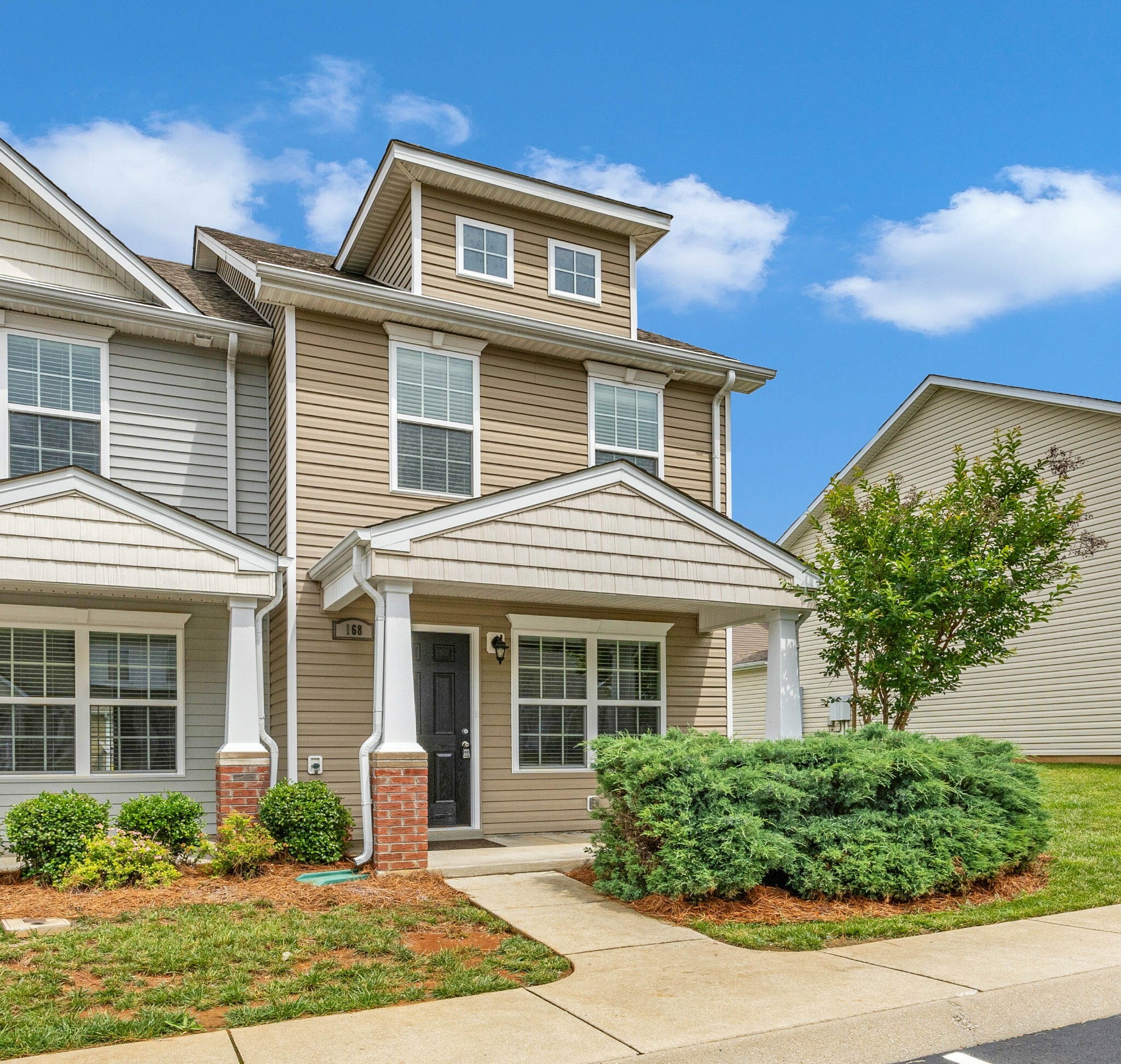 Property Photo: 168 Alexander Blvd TN 37040