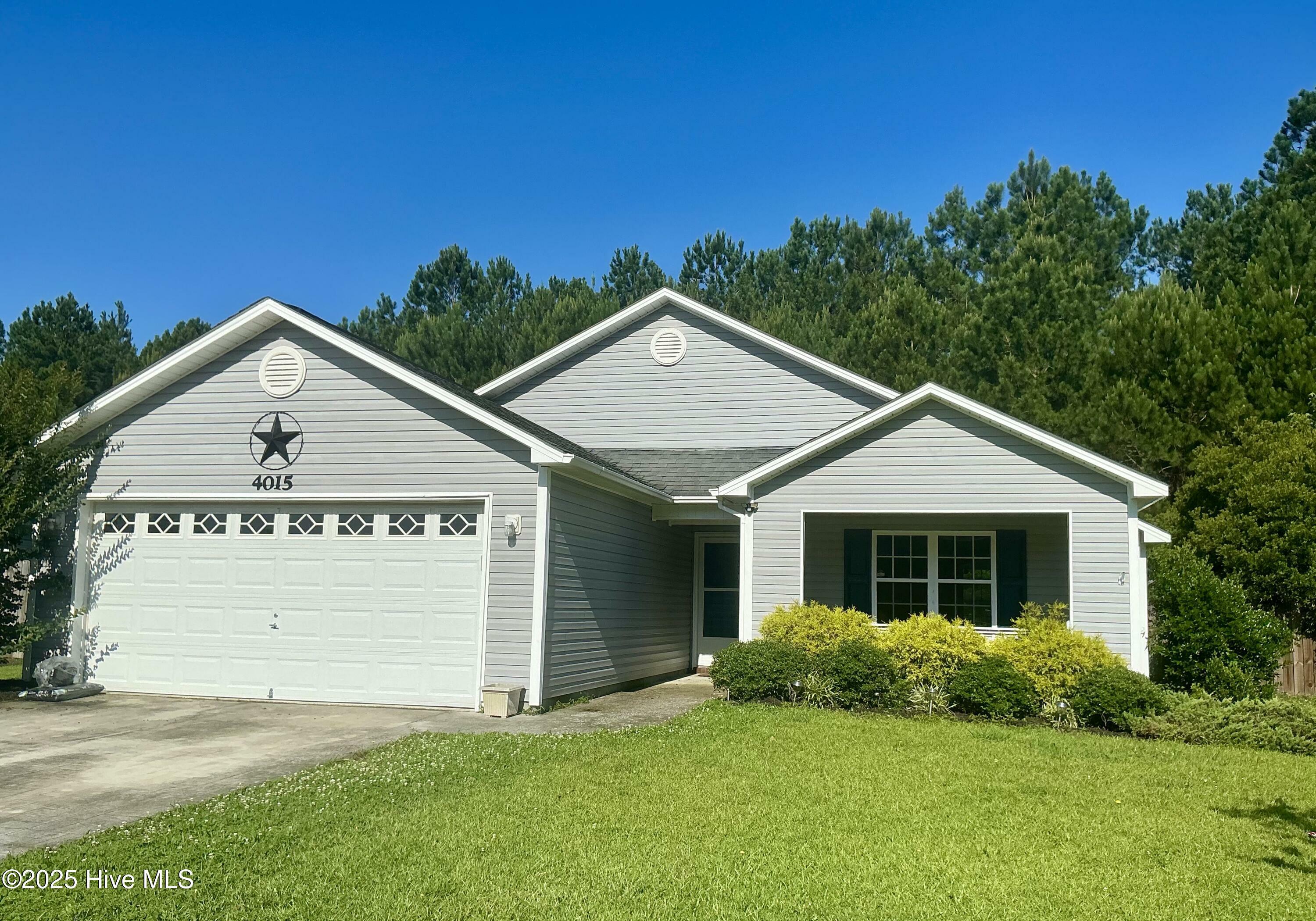 4015 W T Whitehead Drive  Jacksonville NC 28546 photo