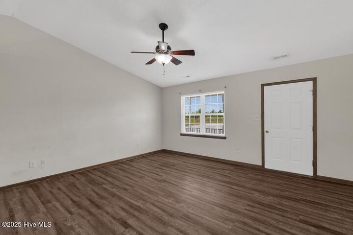 Property Photo: 723 Queens Creek Road NC 28539