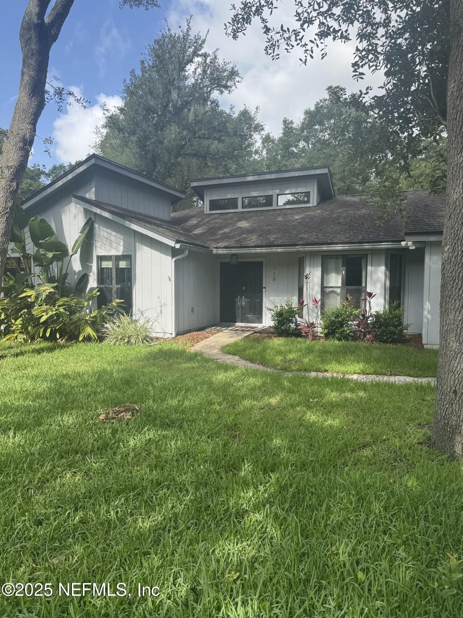 Property Photo: 318 Tarrasa Drive FL 32225