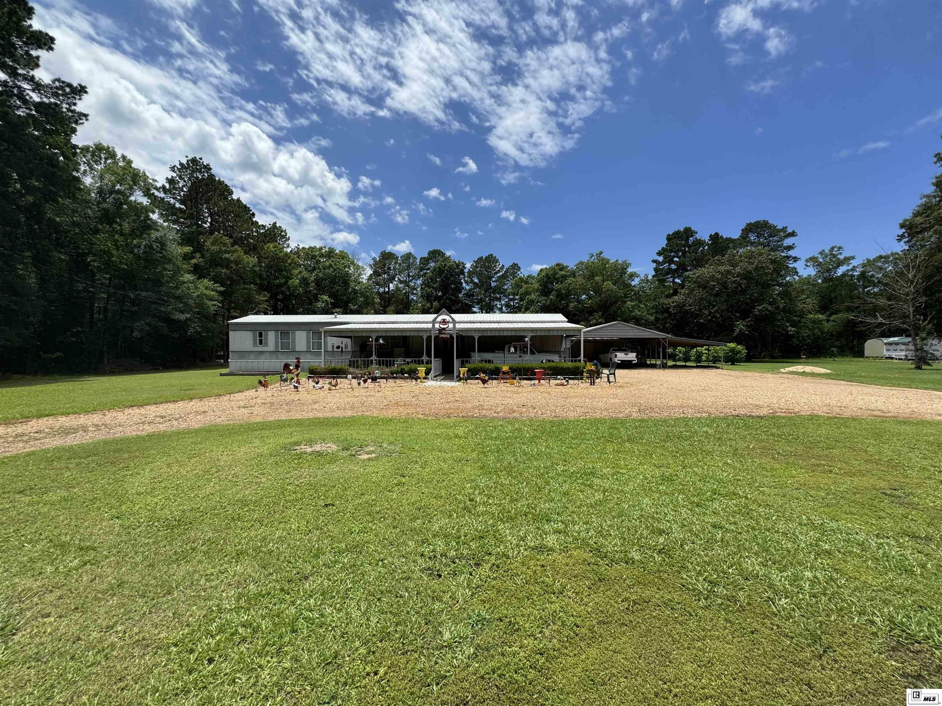 Property Photo: 2005 Swartz Fairbanks Road LA 71203
