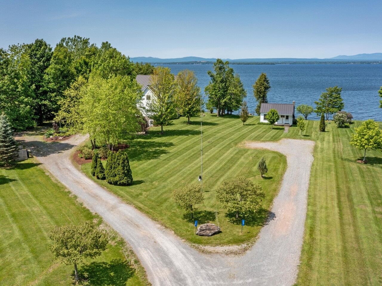 Property Photo:  565 West Shore Road  VT 05486 