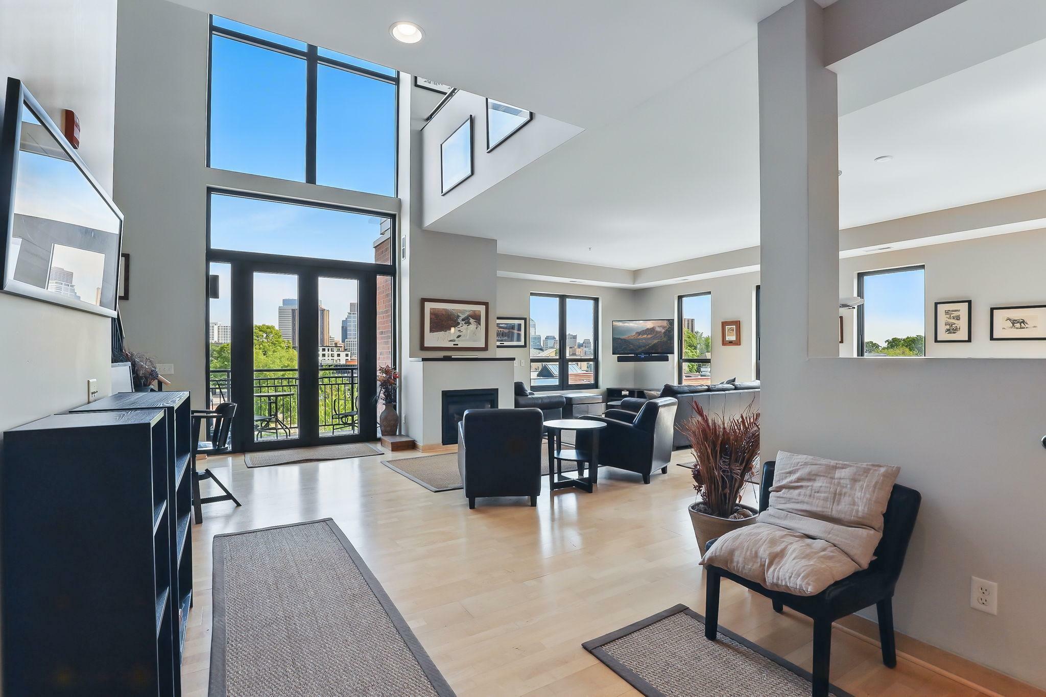 Property Photo: 9 W Franklin Avenue 313 MN 55404