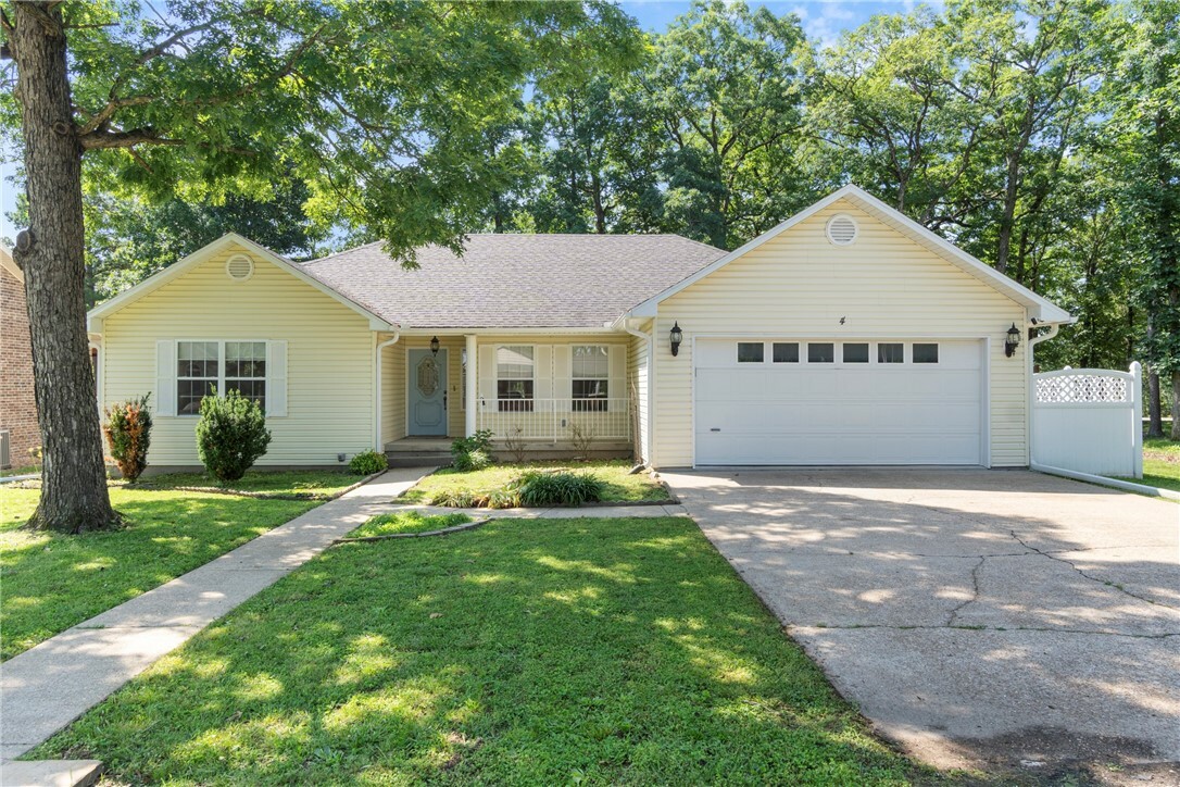 4 Hillcrest Drive  Holiday Island AR 72631 photo