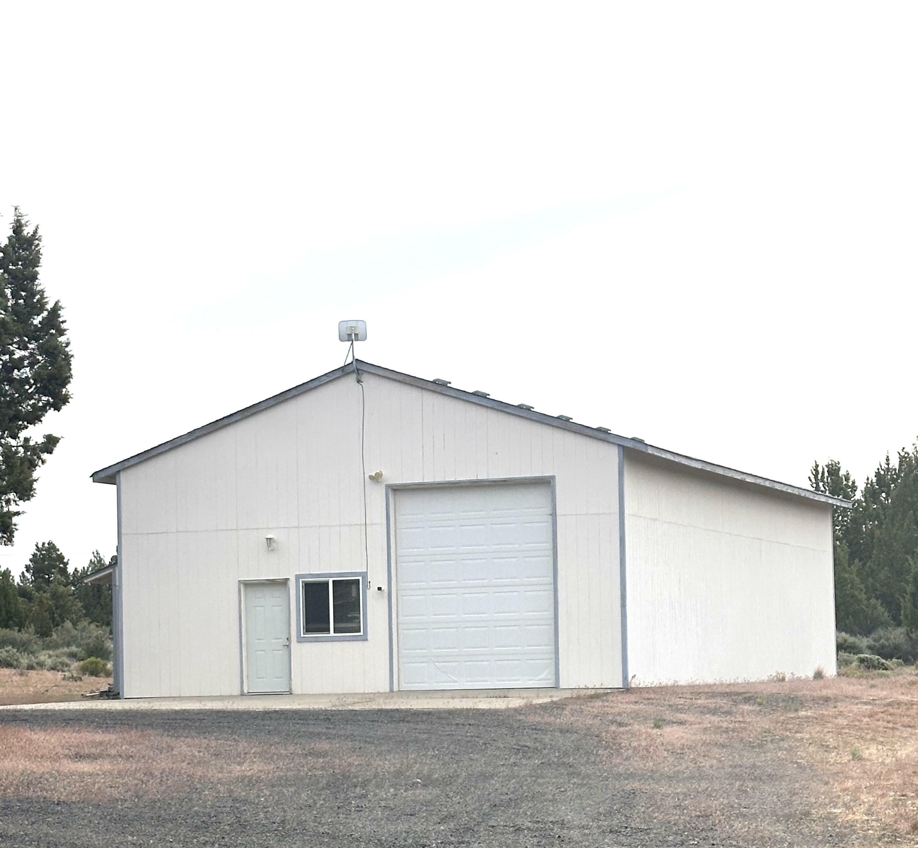 Property Photo:  14794 SE Commanche Road  OR 97754 