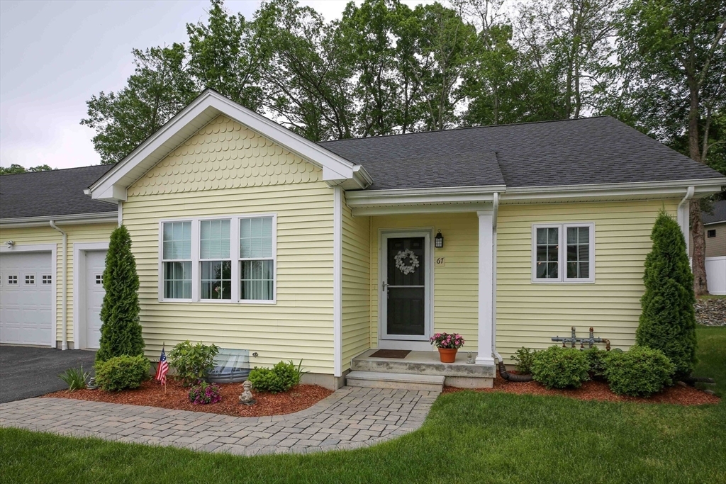Property Photo:  67 Cobblestone Lane 63  MA 01606 
