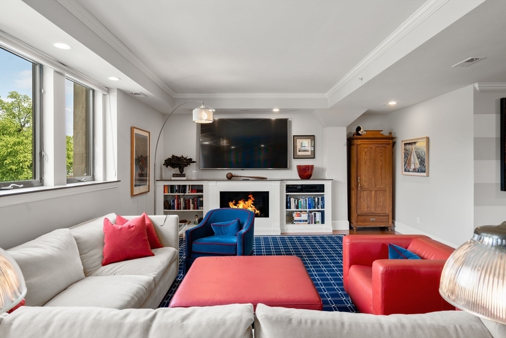 Property Photo: 134 Mount Auburn St 7 MA 02472