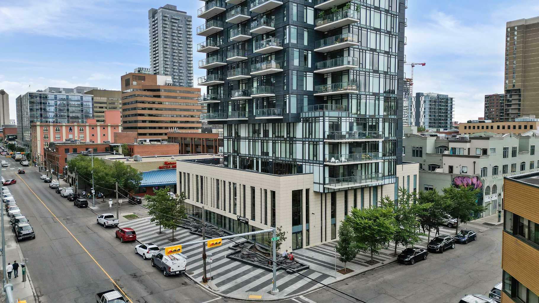 Property Photo: 1010 6 Street SW 1207 AB T2R 1B4