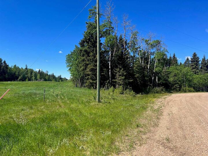 Property Photo: 421022 Range Road 260 9 AB T4J 1R3