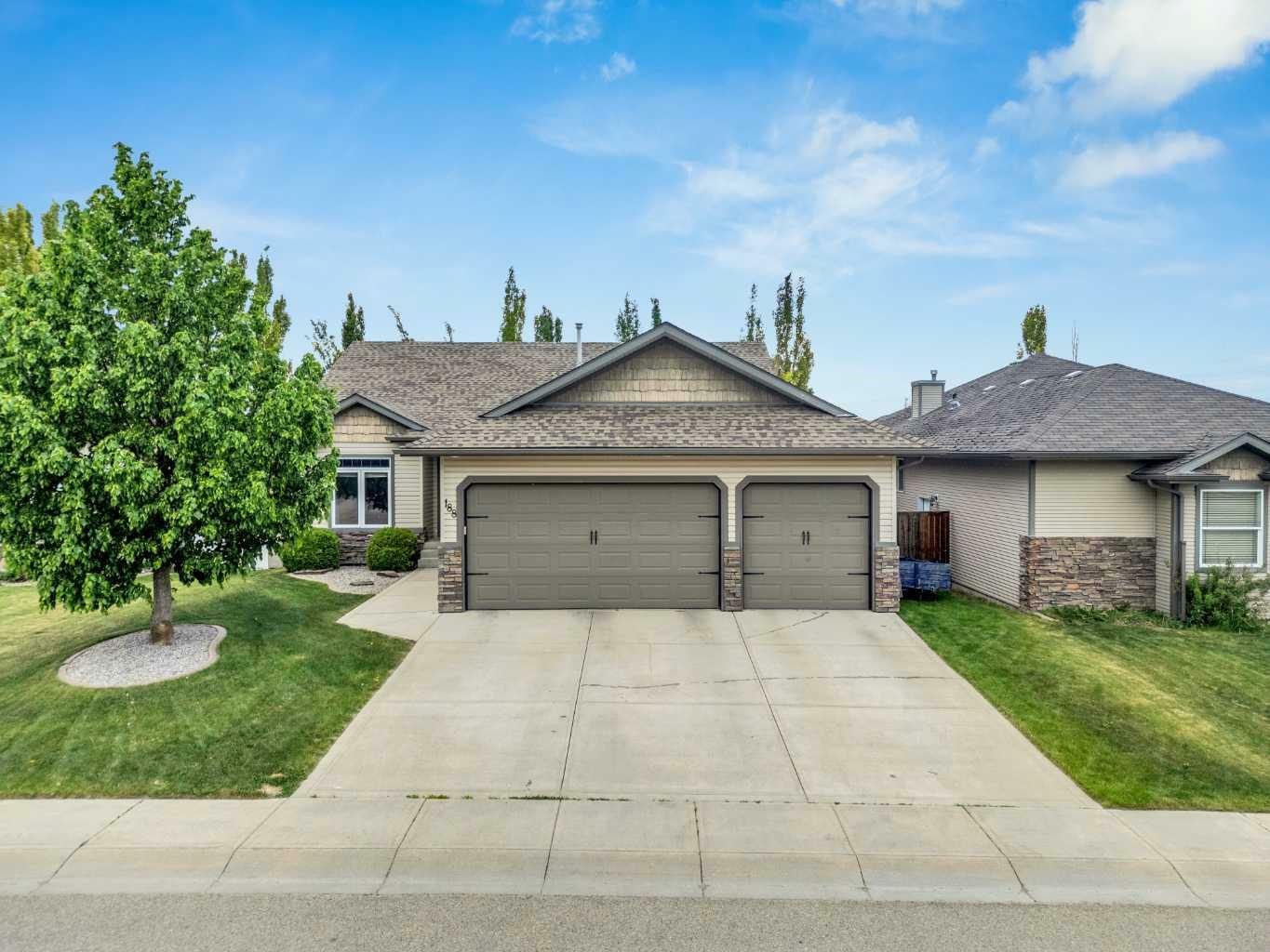 Property Photo: 188 Ingle Close AB T4R 3S2