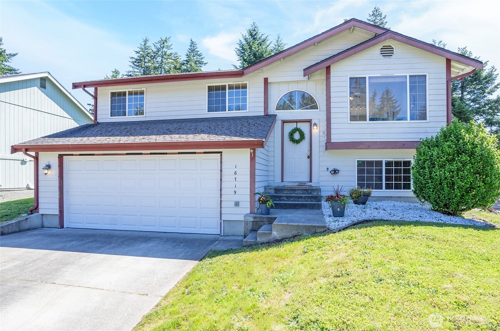 16719  10th Avenue Ct E  Spanaway WA 98387 photo