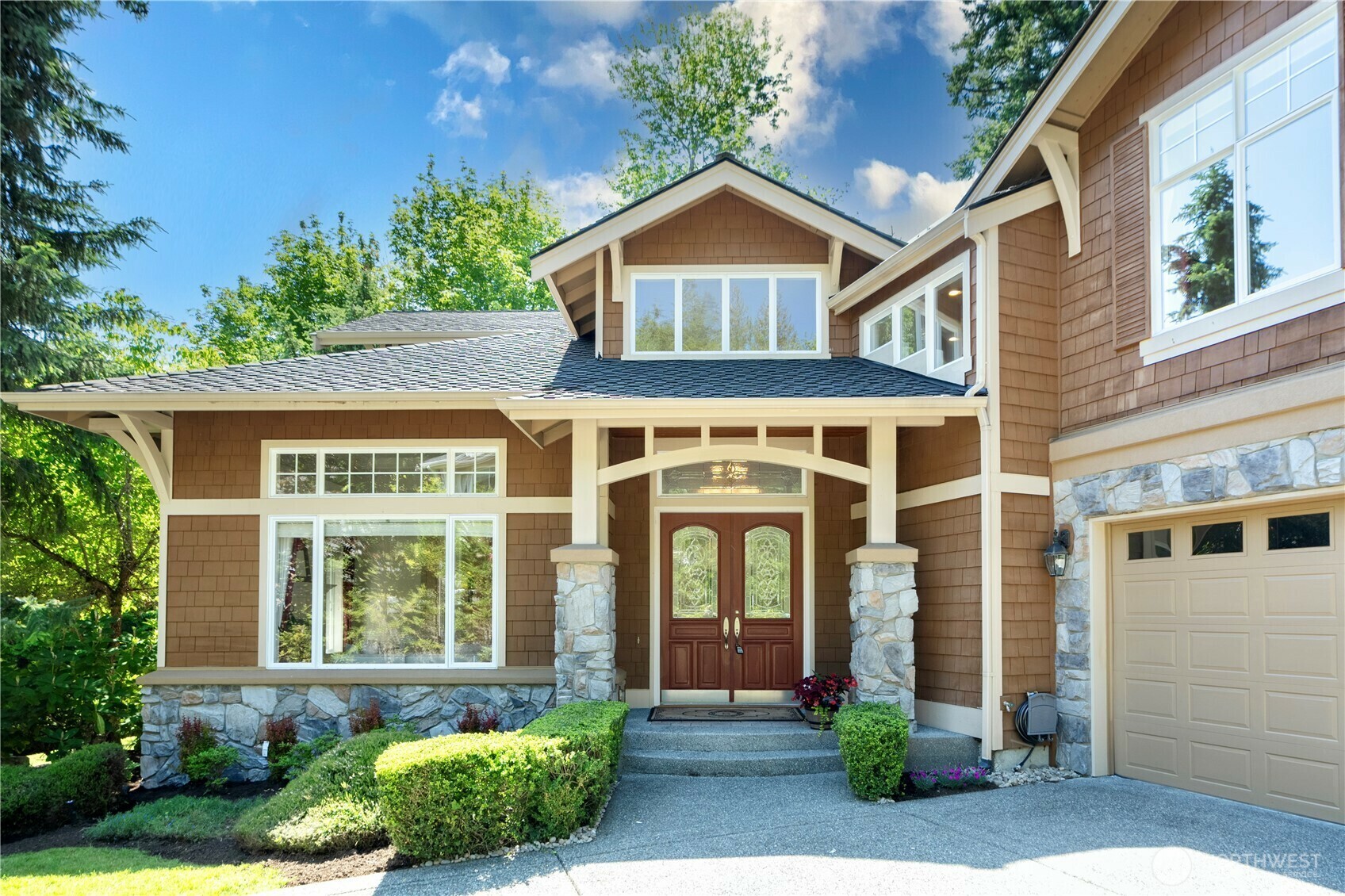 Property Photo: 5339 228th Avenue SE WA 98029