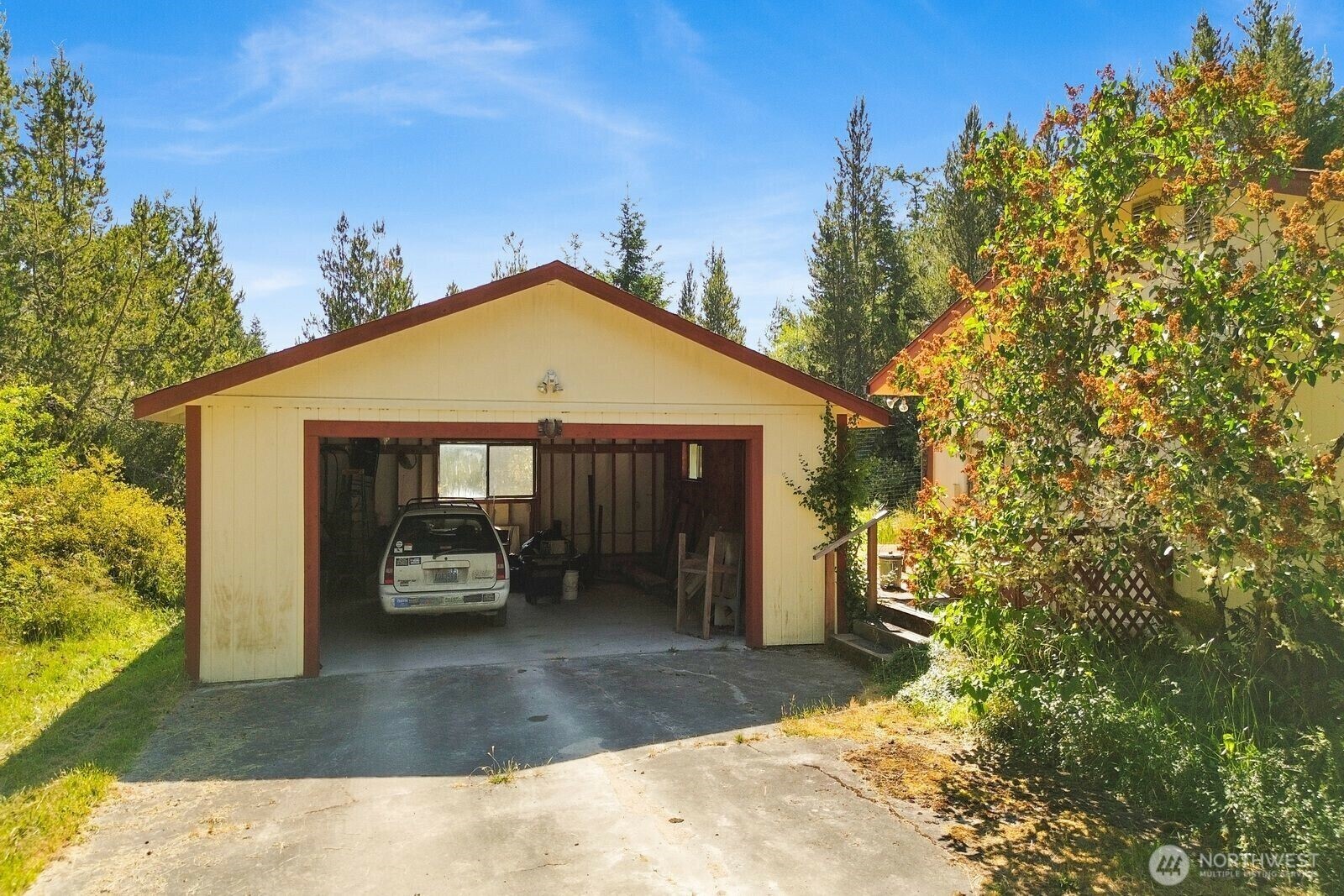 Property Photo: 243 Alaska Place WA 98250